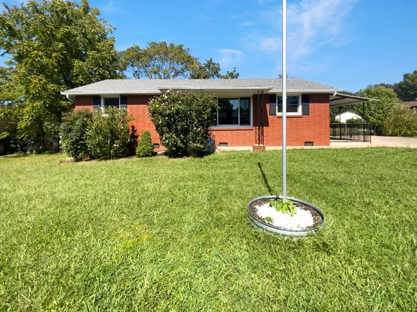 305 Verdun Dr, Clarksville, TN 37042