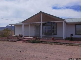 1065 S Carrizo Rd, Golden Valley, AZ 86413