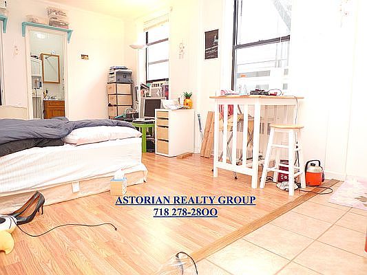 1st image of 30-98 Crescent St #3