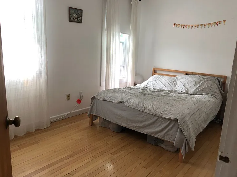 940 State St #2 — Photo 2