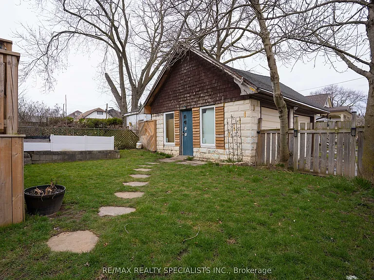 4397 Homewood Ave — Photo 32