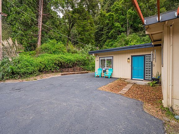 3rd image of 757 Cathedral Dr