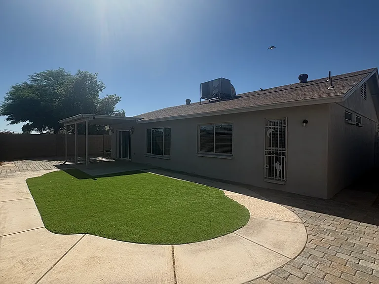 7137 W Colter St — Photo 29