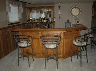 7 Rolling Ln, Flemington, NJ 08822