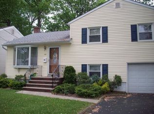 823 Savitt Pl, Union, NJ 07083