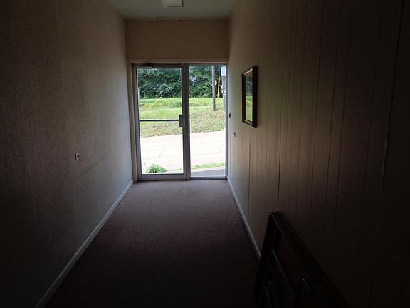 3rd image of 756 Second Ave