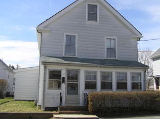 3 4th St, Ipswich, MA 01938