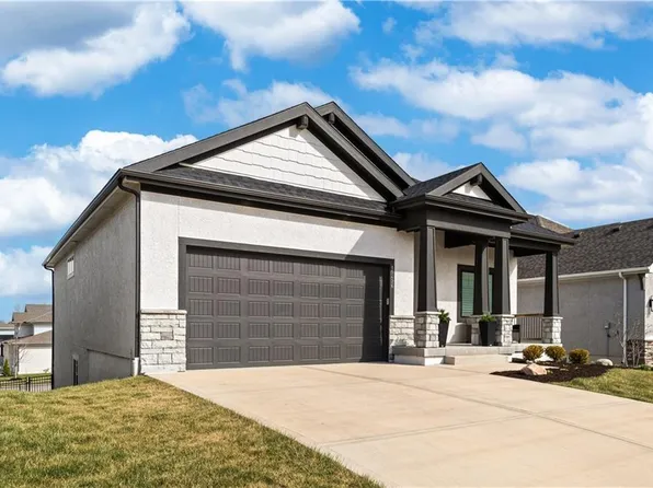 15426 W 173rd St, Olathe, KS 66062