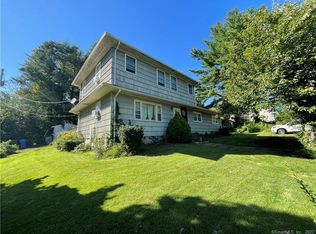 71 Saginaw Trl, Shelton, CT 06484