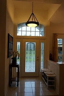 3 bed, 2288 sqft, $2,600 — Photo 2