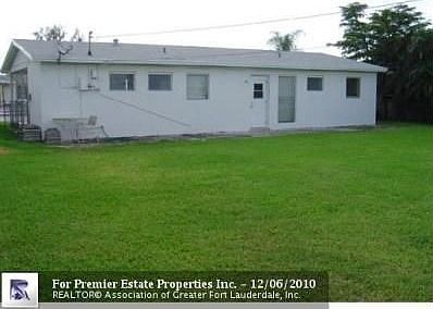 2nd image of 4221 NE 4th Ave