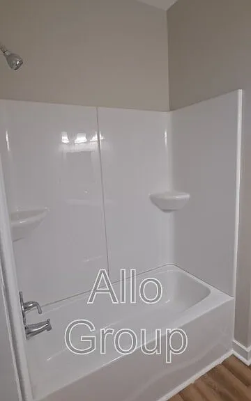 9878 Canterbury Rd #3 — Photo 8