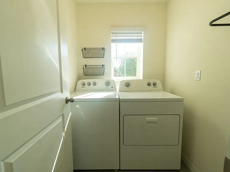 3718 Mannered Gold Ave — Photo 12