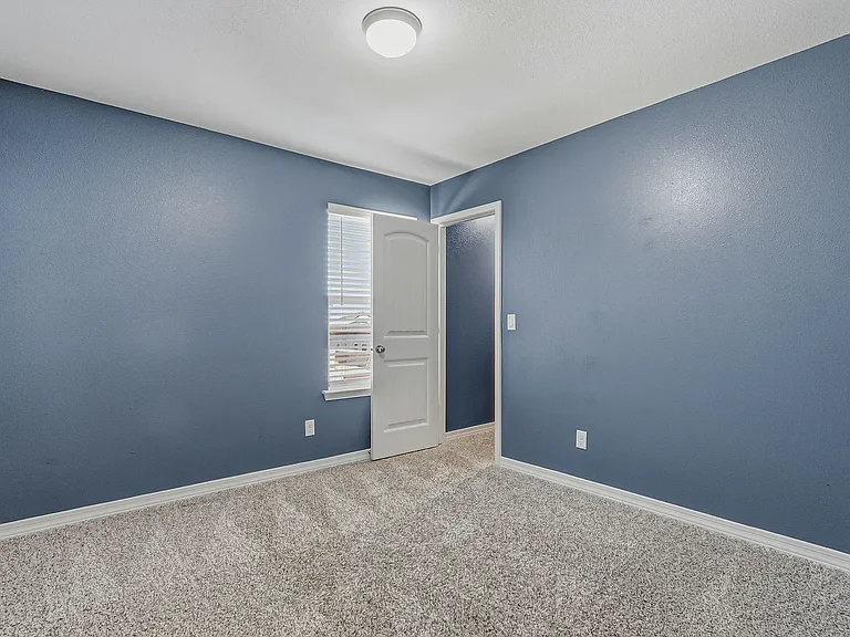 2300 Sammy Cervantes St — Photo 27