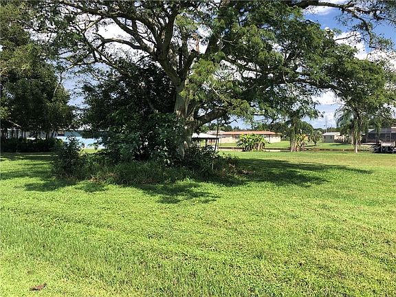 2nd image of 6225 Palmetto Dr
