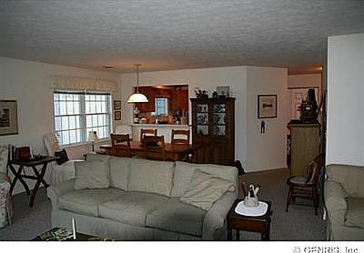 5th image of 332 Walker Dr