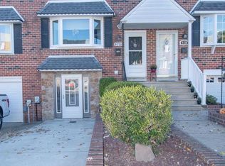 4728 Saint Denis Dr, Philadelphia, PA 19114