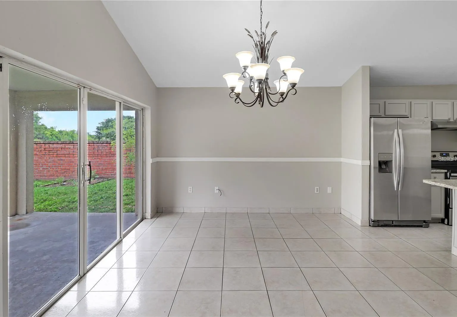 4 bed, 2.0 bath, 1687 sqft, $2,200 — Photo 4