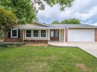 2907 Piney Pointe Dr, Saint Louis, MO