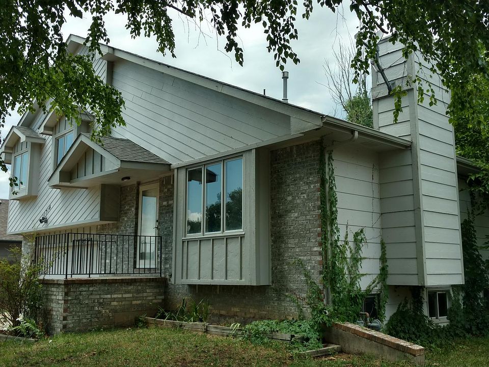 2nd image of 11714 W Murdock St