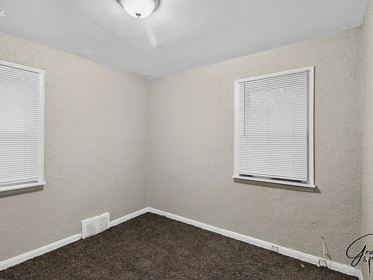 11716 Burt Rd — Photo 6
