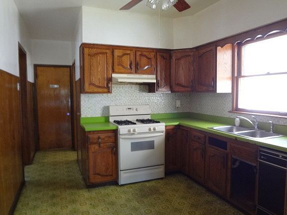 4th image of 2123 N 74th Ave