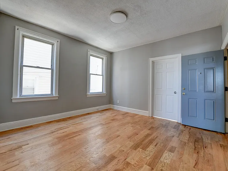 667 Liberty Ave #1 — Photo 17