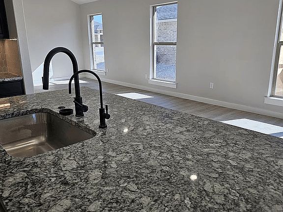 4th image of 5817 Coushatta Dr