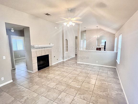 5th image of 2509 Elara Dr