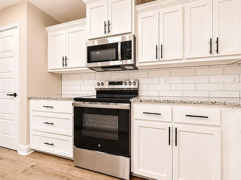 419 Madison Ave — Photo 10