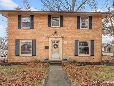 1022 26th St SW, Wyoming, MI, 49509