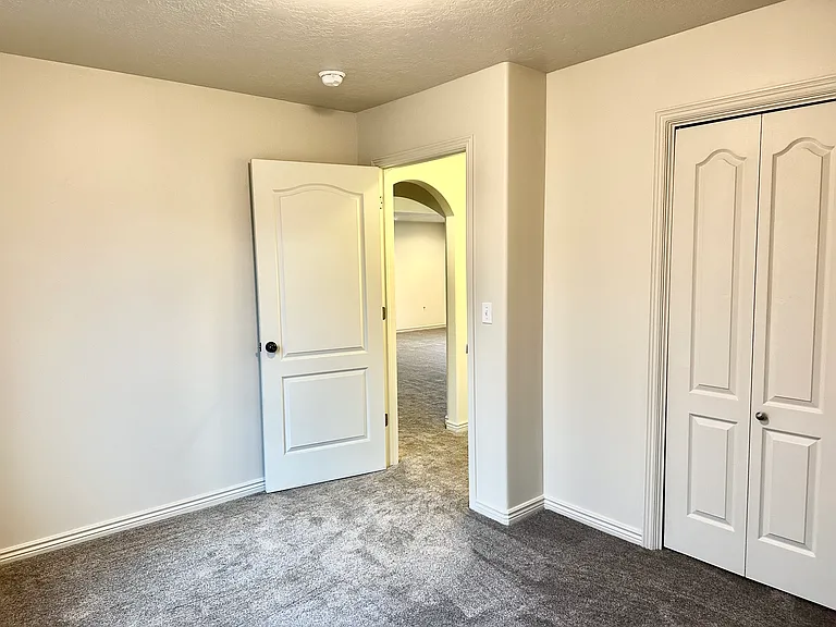 1186 N 3020 W — Photo 19