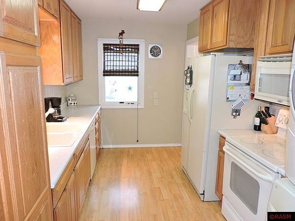 3rd image of 1634 N Broad St