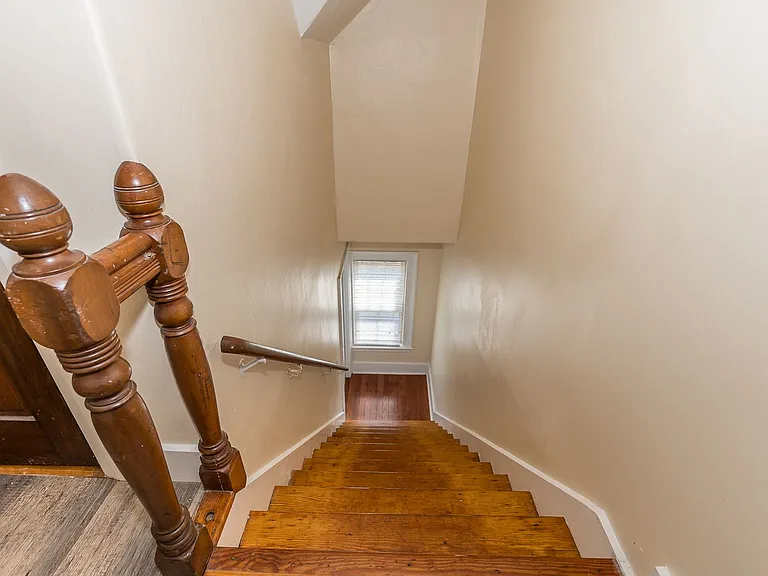 61 Cedar St — Photo 42