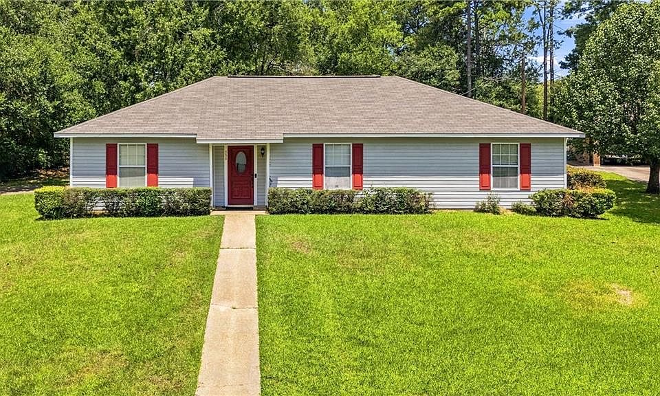 1st image of 356 Twin Oaks Dr E