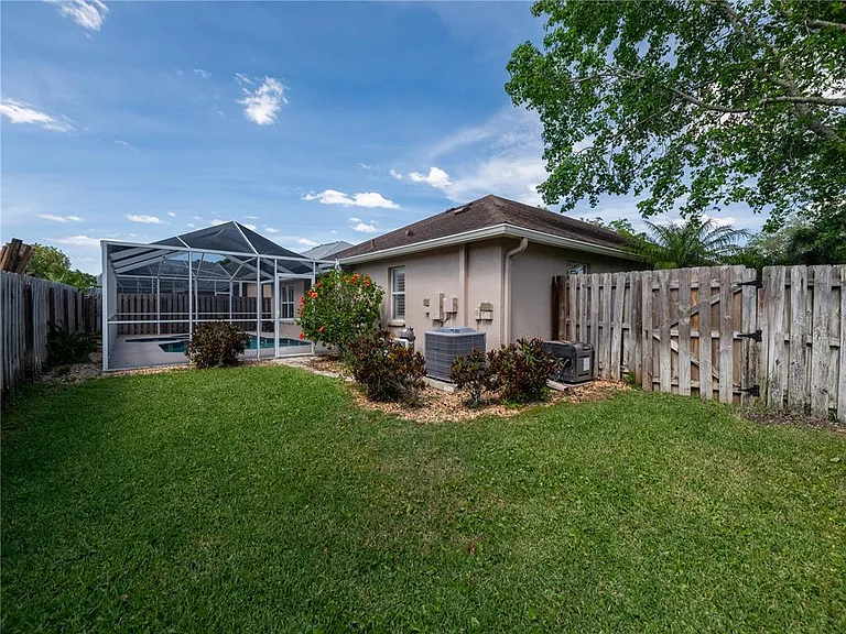 10333 Abbotsford Dr — Photo 36