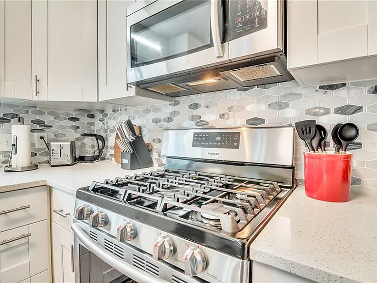 Creek Mill Dr NW — Photo 8