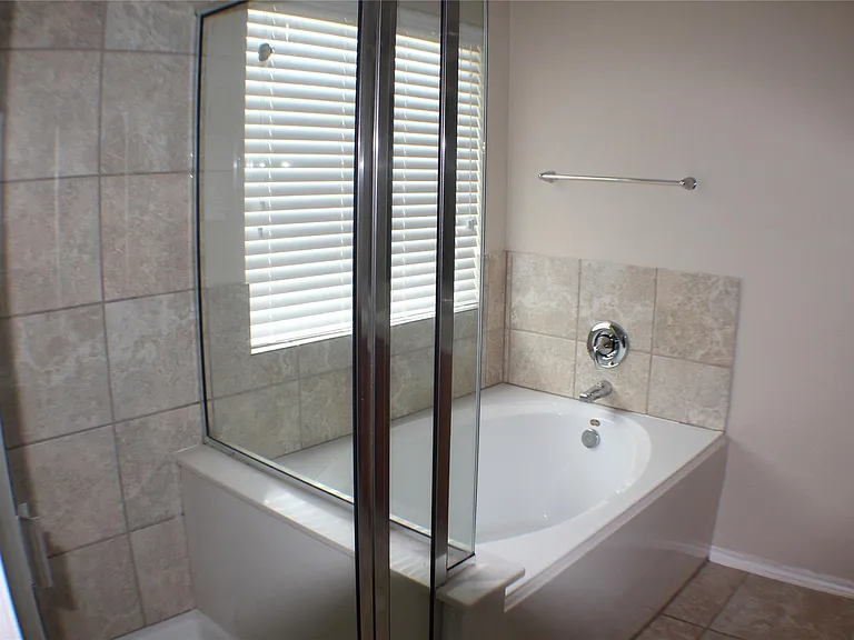 6431 Densberry Ln — Photo 30