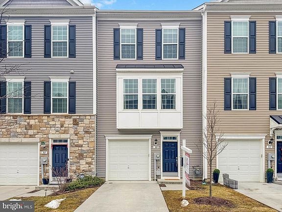 3rd image of 309 Spring Bank Way