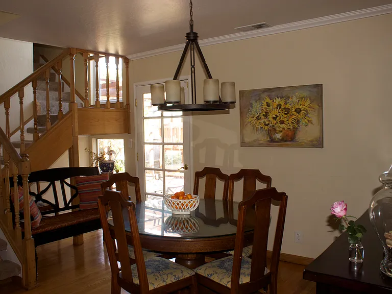1711 Hyacinth Ln — Photo 4