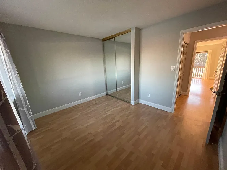 1373 Heritage Lndg — Photo 22