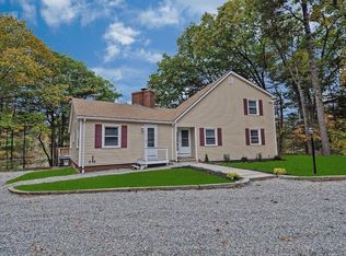 4 Pond St, Boxford, MA 01921