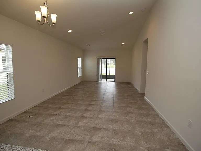 561 Dillard Dr SE — Photo 5