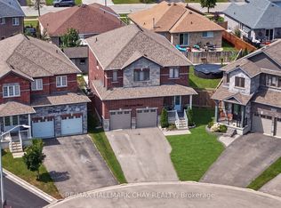 36 Lowry Ct, Barrie, ON L4N7N3
