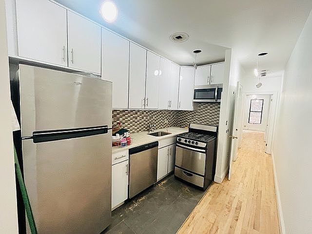 1st image of 649 9th Ave #3J