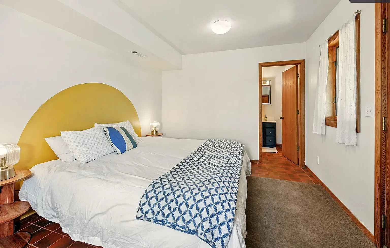 4 bed, 2007 sqft, $4,000 — Photo 4