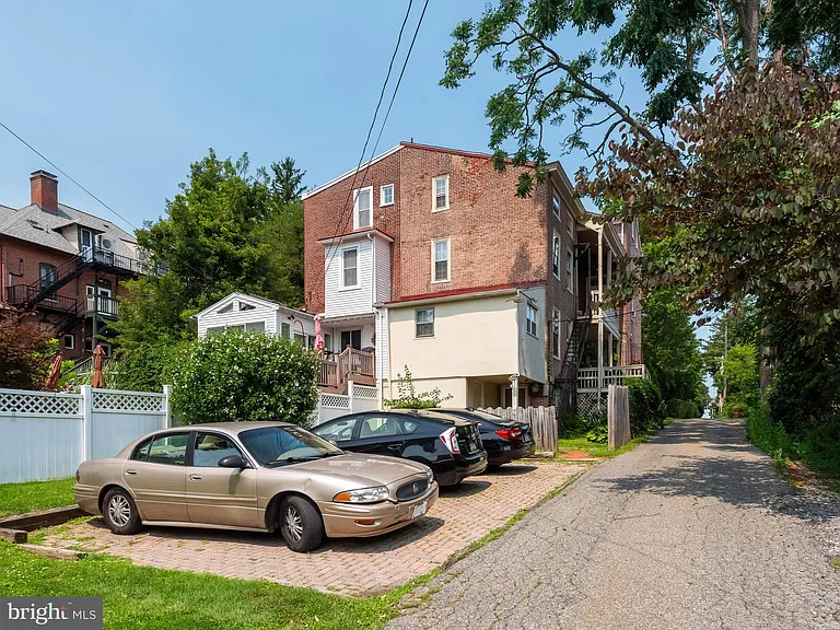 318 N Matlack St #3R — Photo 30