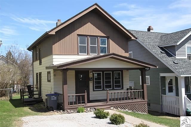 1st image of 104 Parkland Ave