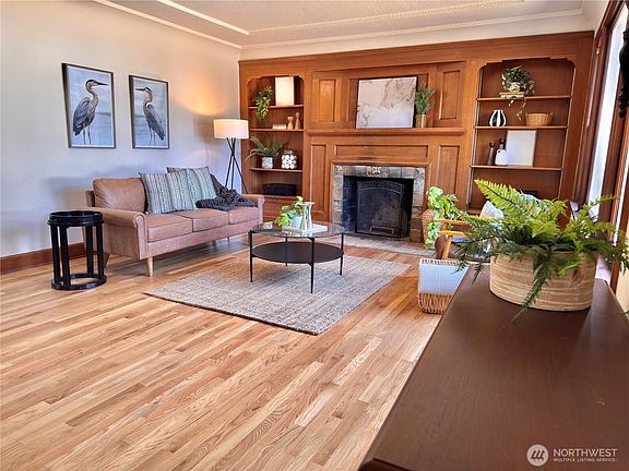 2nd image of 1615 Gregory Way
