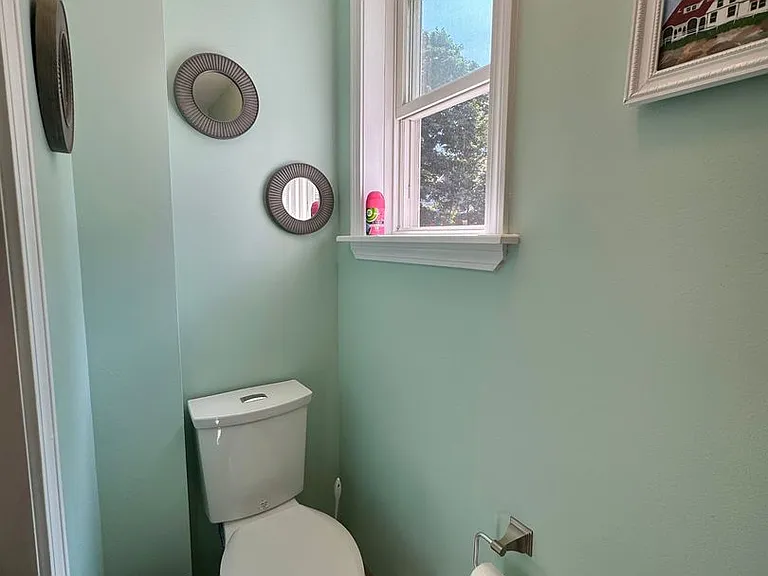 286 Pine St — Photo 20